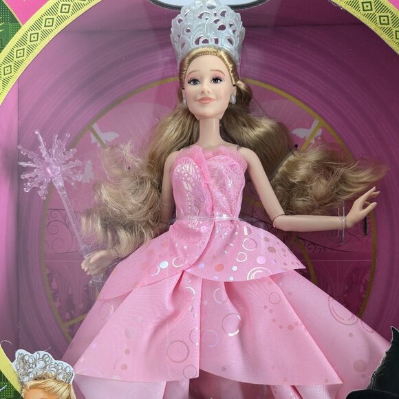 Mattel Wicked Movie DELUXE Glinda Fashion Doll Ariana Grande URL Misprint Error - Picture 9 of 16